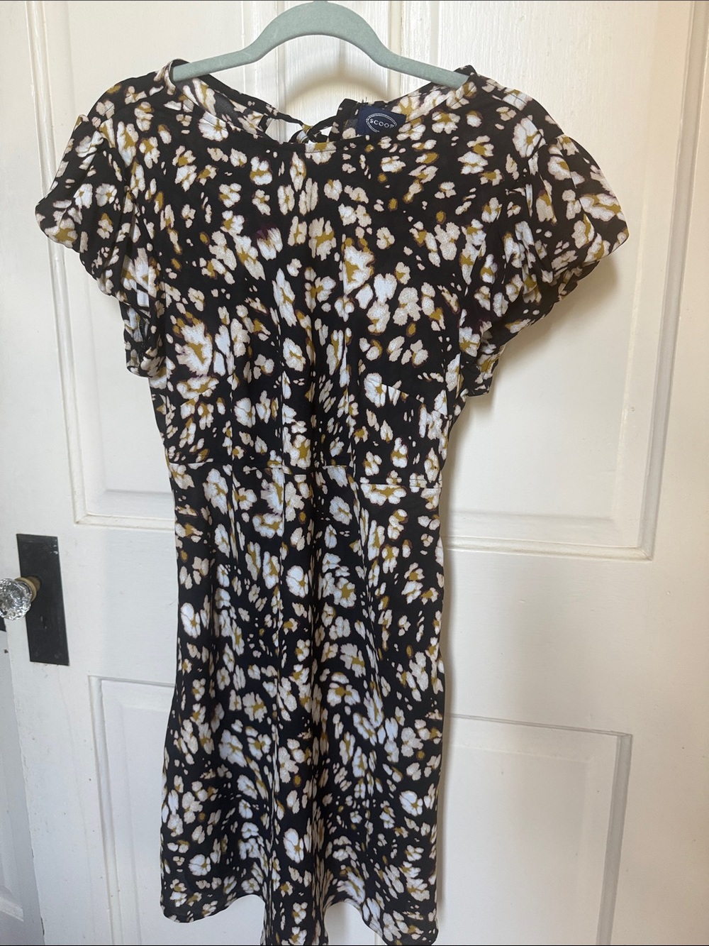 Black Floral Short-Sleeve Dress